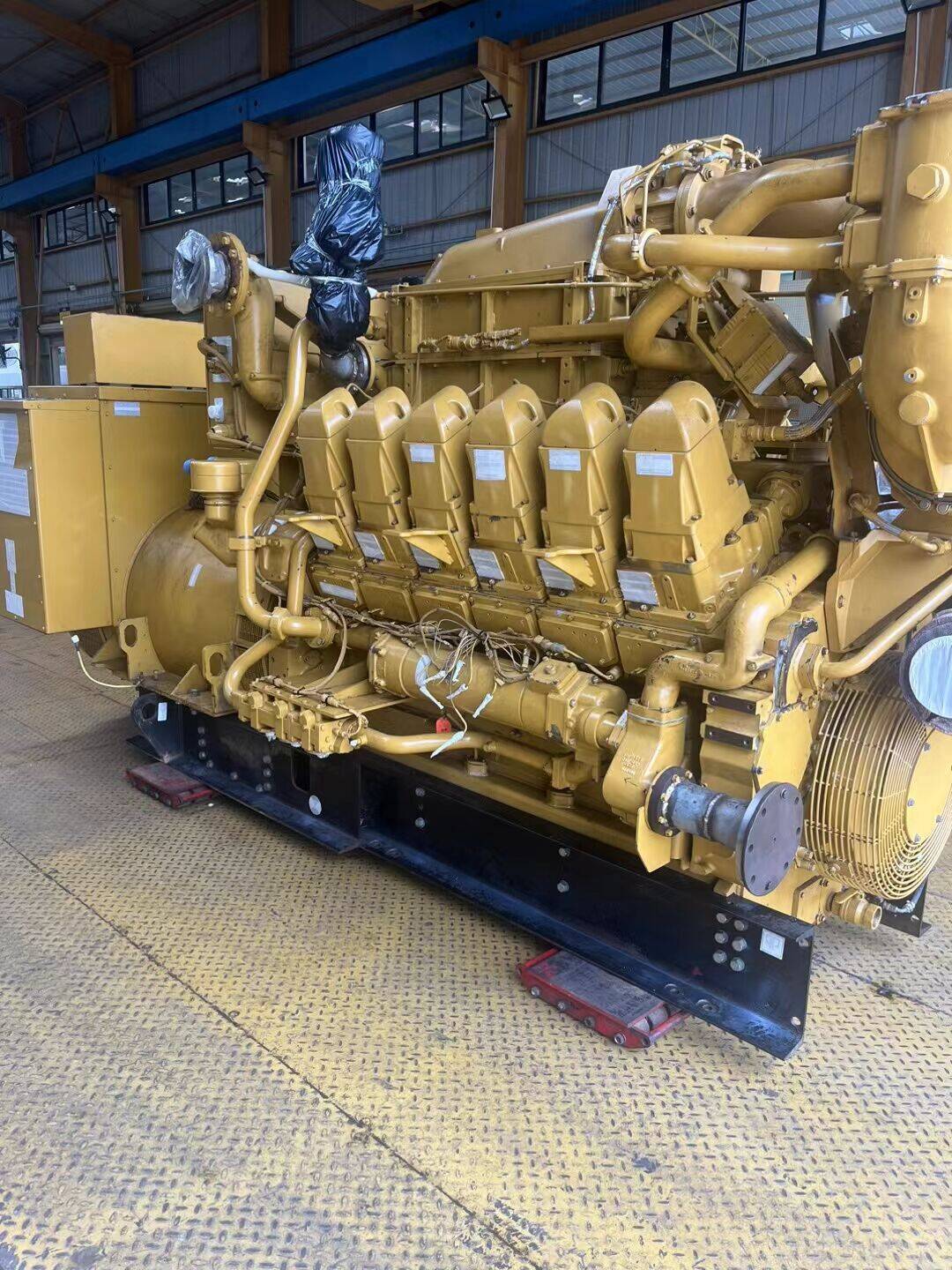 معرفی موتور کاترپیلار C18
