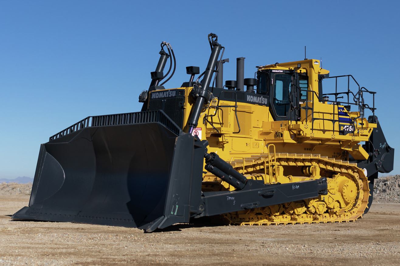 معرفی بلدوزر کوماتسو D475-8