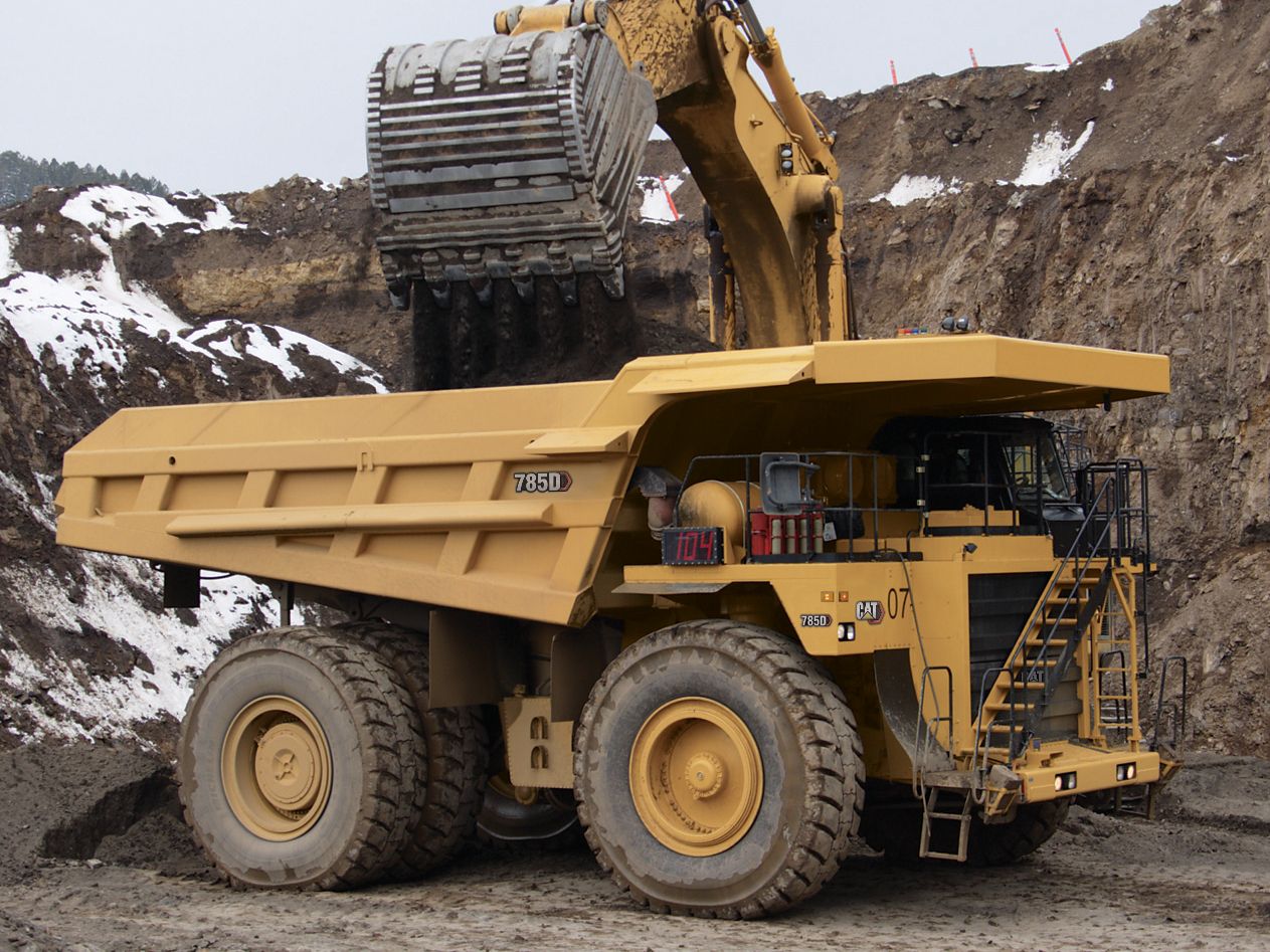 معرفی دامپتراک کاترپیلار 785 Bare Chassis