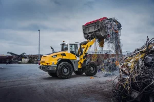 معرفی لودر لیبهر L 546